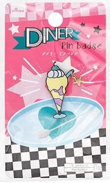 DAISO-DINER-PIN-BADGE-PURPLE