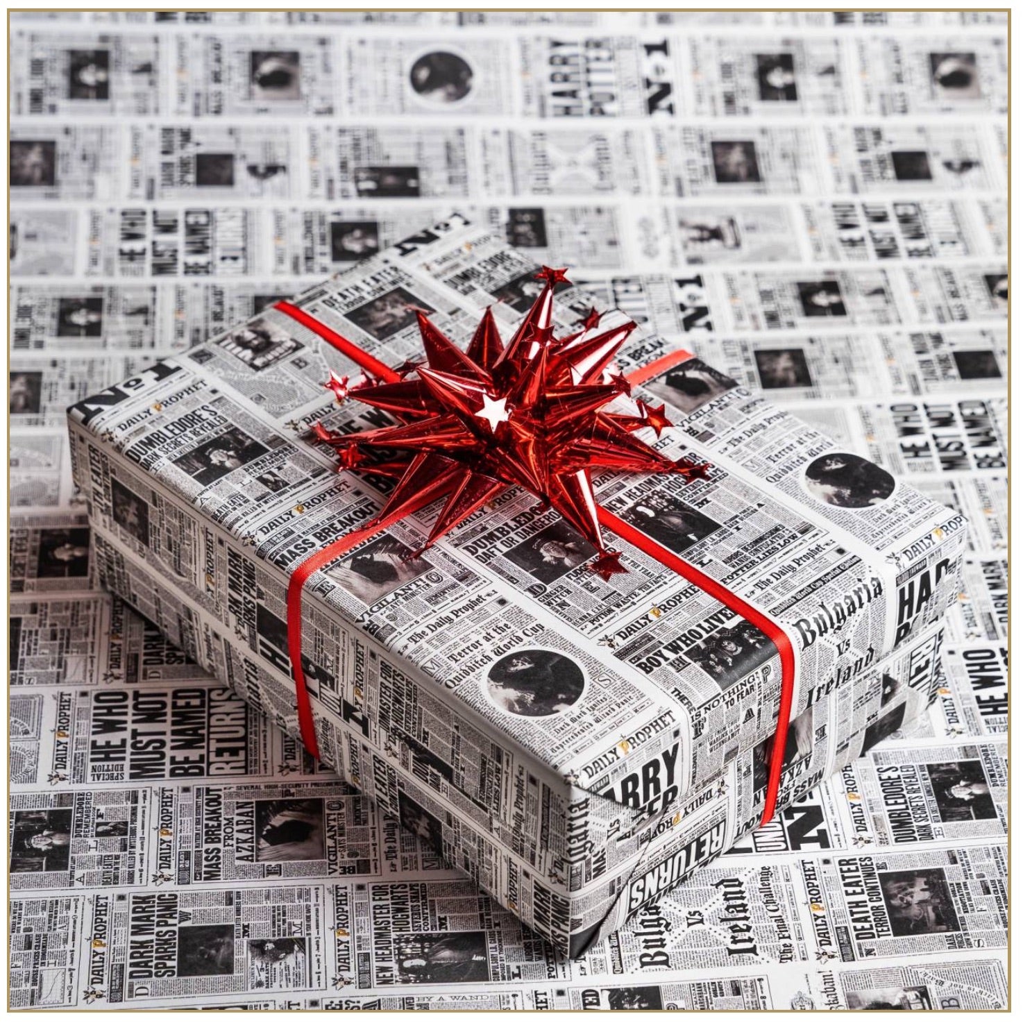 HOUSE-OF-MINALIMA-HARRY-POTTER-GIFT-WRAPPING-PAPER-THE-DAILY-PROPHET